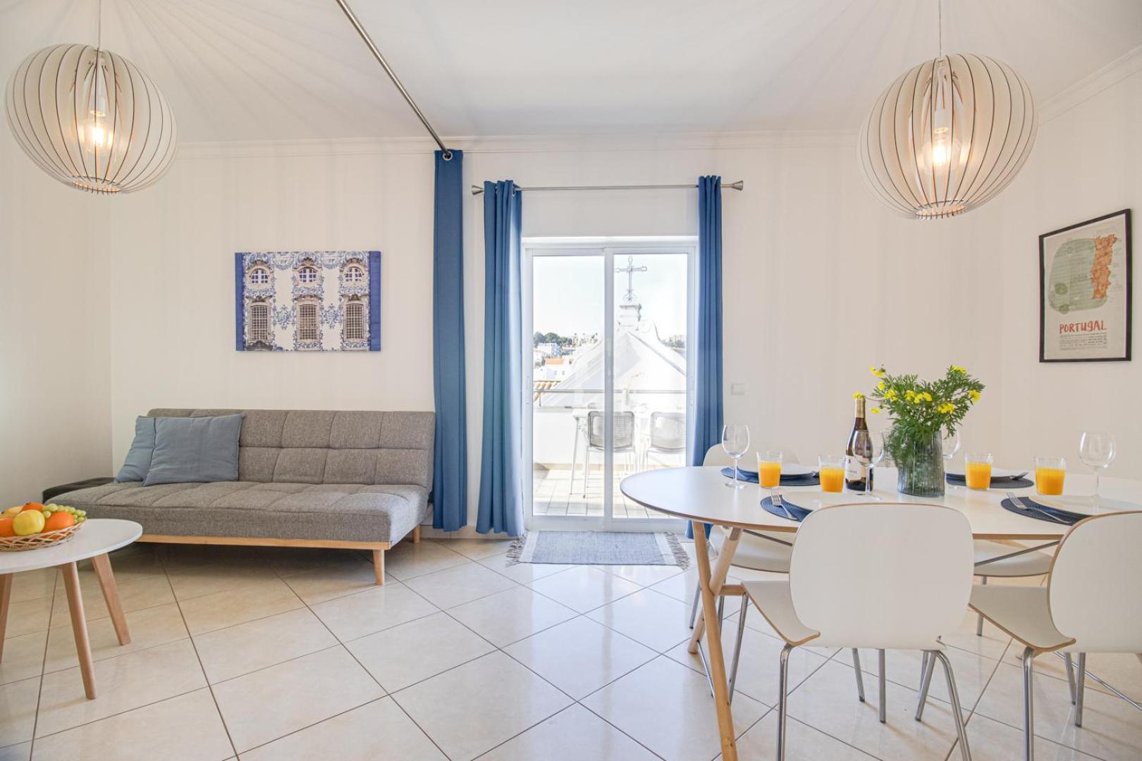 شقة Old Town 2Br 50M Ocean W/ Ac Wi-Fi Parking Terrace البوفيرا المظهر الخارجي الصورة